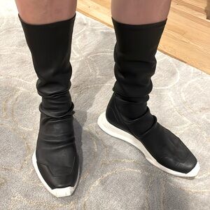 Rick Owens Hi-top Pull-on Sneakers